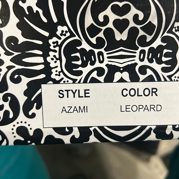 Shoe Republic LA‎ Azami Leopard Platform Black Velour Gold Studded  Size 7 NIB - Picture 9 of 9